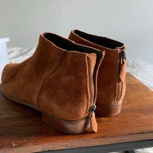 Cole Haan Havana Bootie – Chestnut Suede – Size 8.5